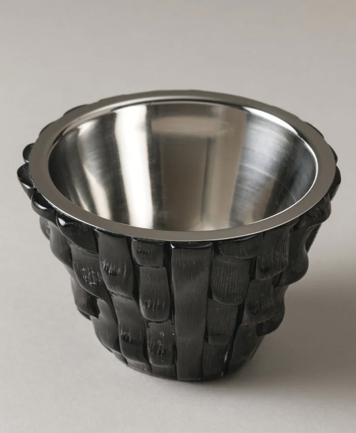 Mojar spuma de ras din corn de antilopa