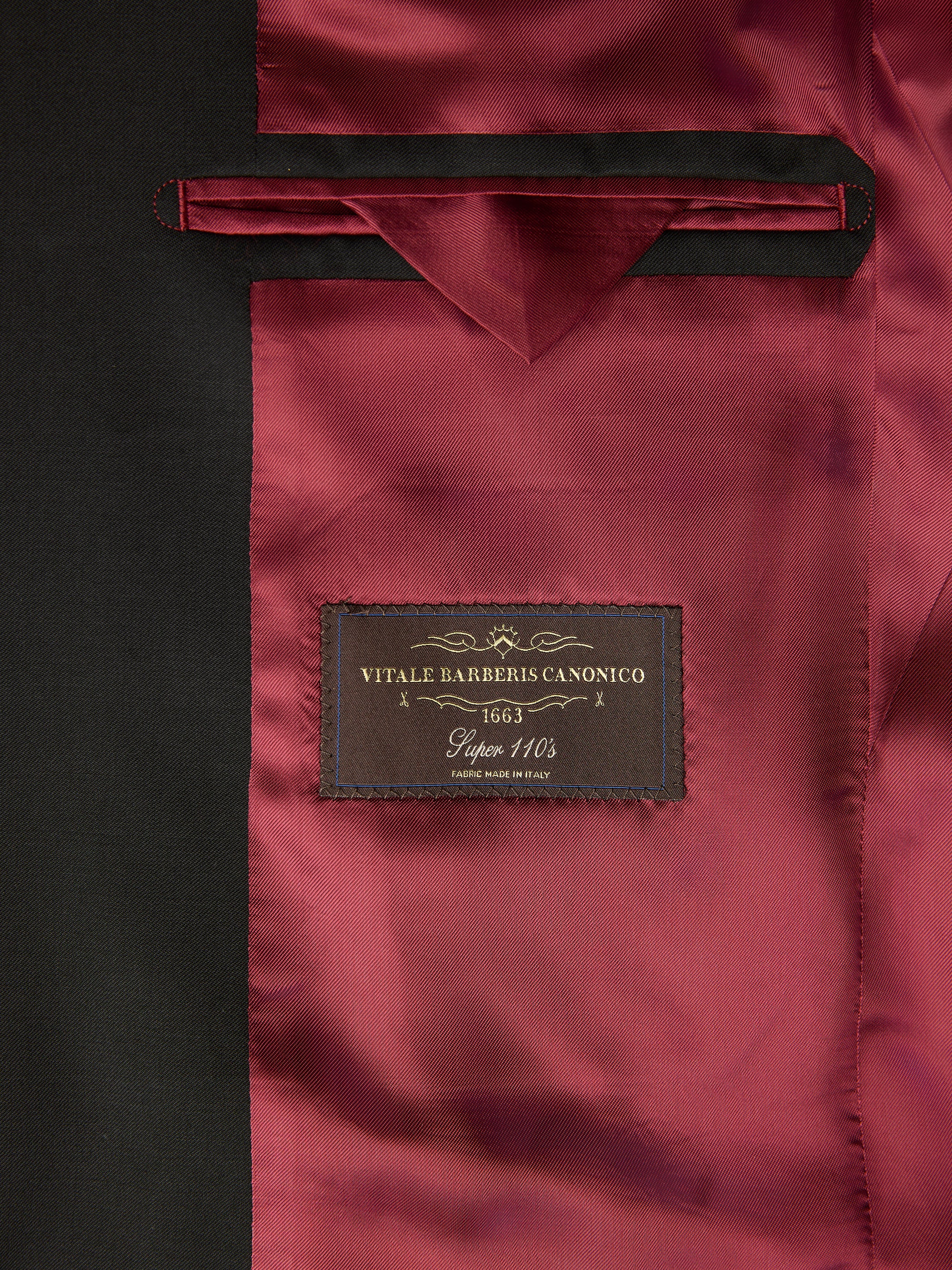 COSTUM NEGRU VITALE BARBERIS
