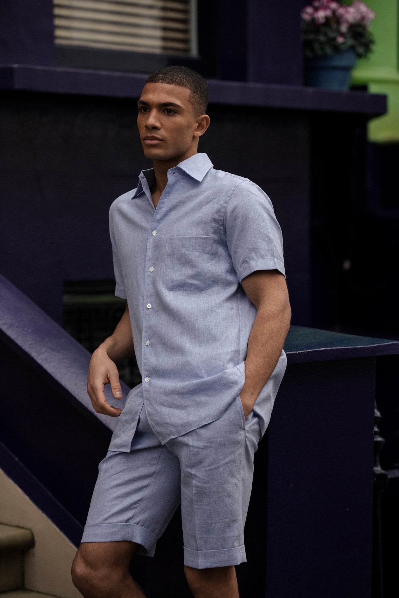 Pantaloni scurti bleu din lana, matase si in - Viggo