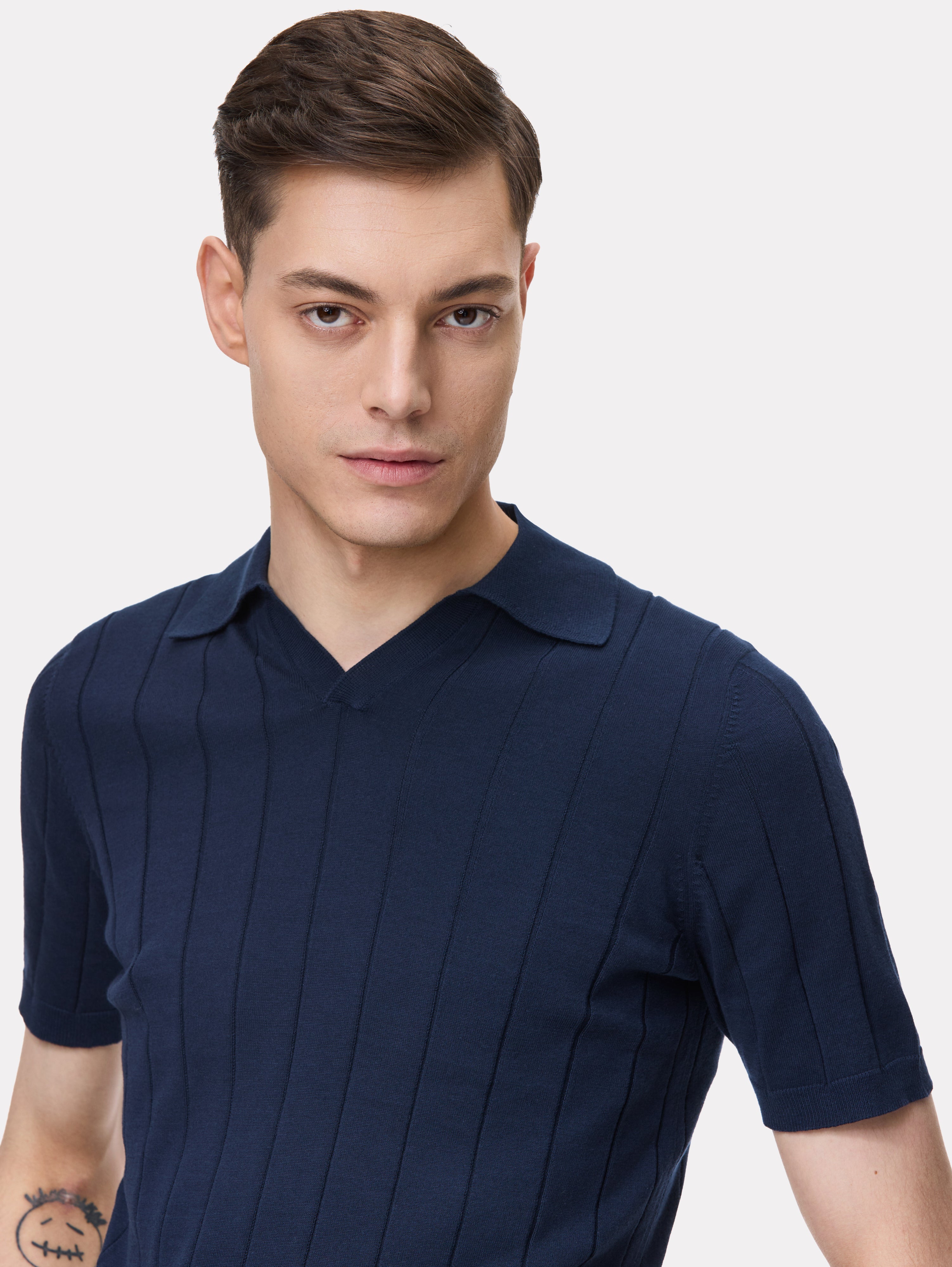 Tricou polo navy cu dungi