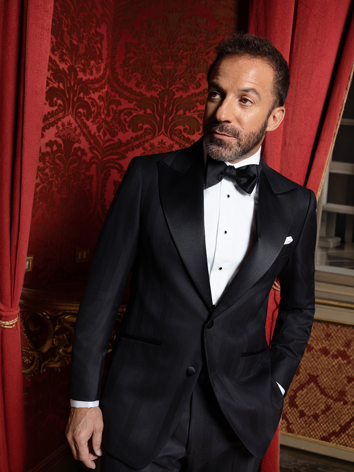 Costum smoking dungi ton pe ton, Made to Measure, lana