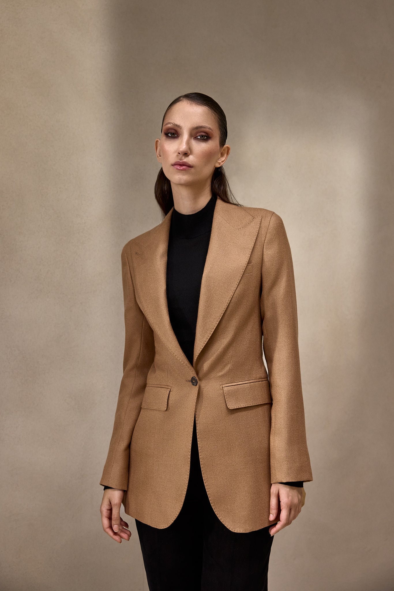 Maleta lana merino, guler semi-inalt, negru