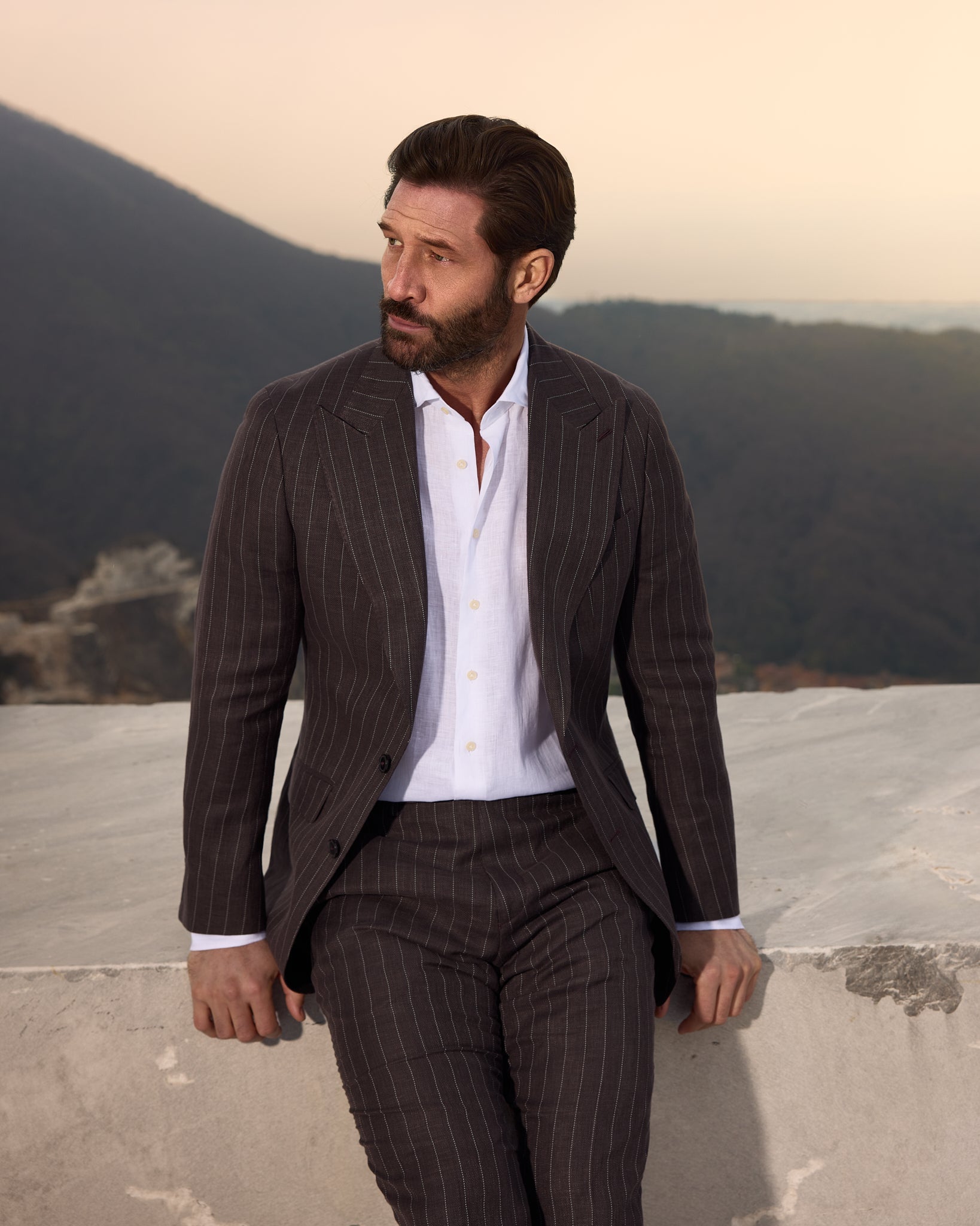 Costum maro Made to Measure, tesatura Summertime by Loro Piana