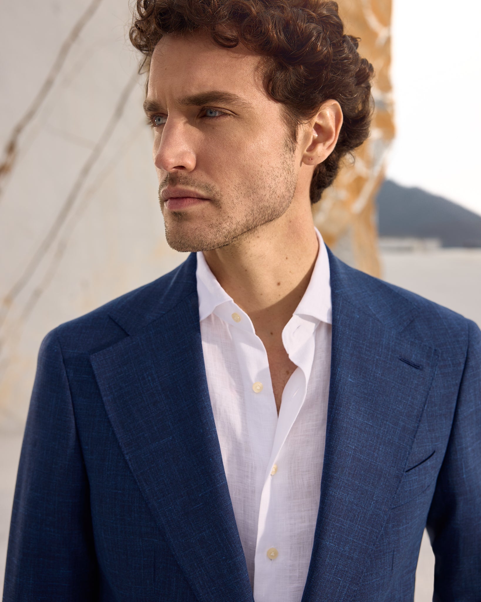 Costum albastru tesatura Loro Piana