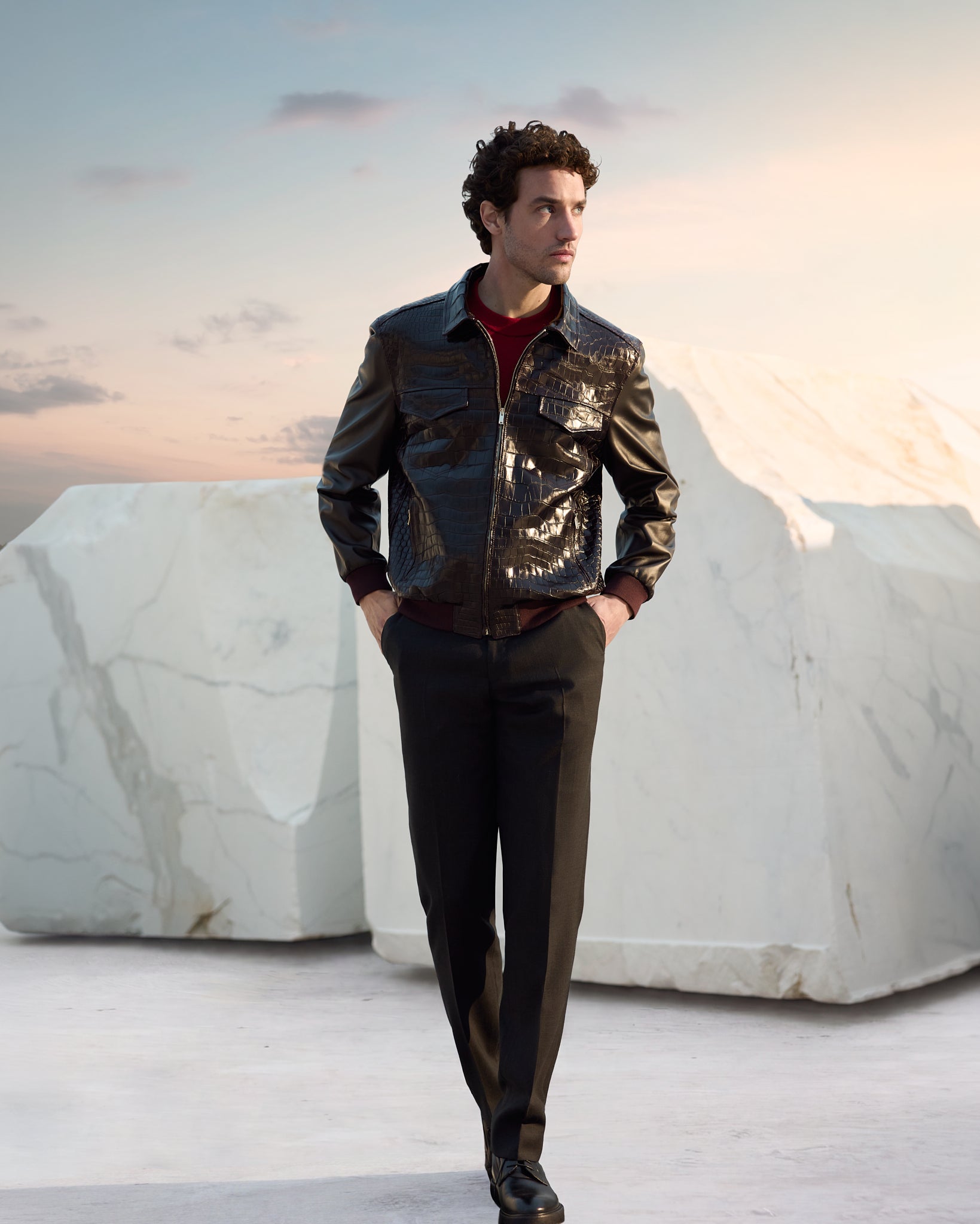 Jacheta Bespoke din piele naturala de crocodil maro & burgundy