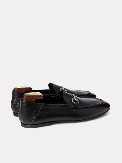 Loafers with metal chain
