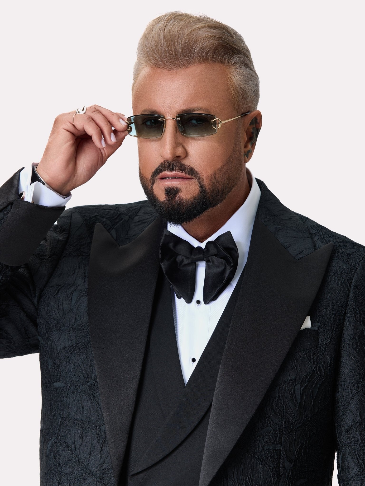 Sacou smoking made to measure cu model 3d - Viggo