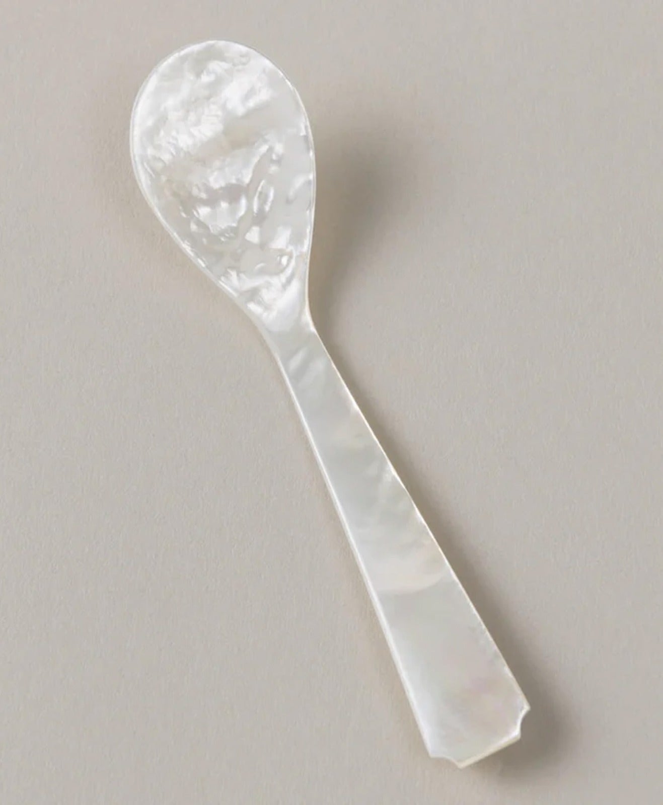 Lingurita mother of pearl pentru caviar