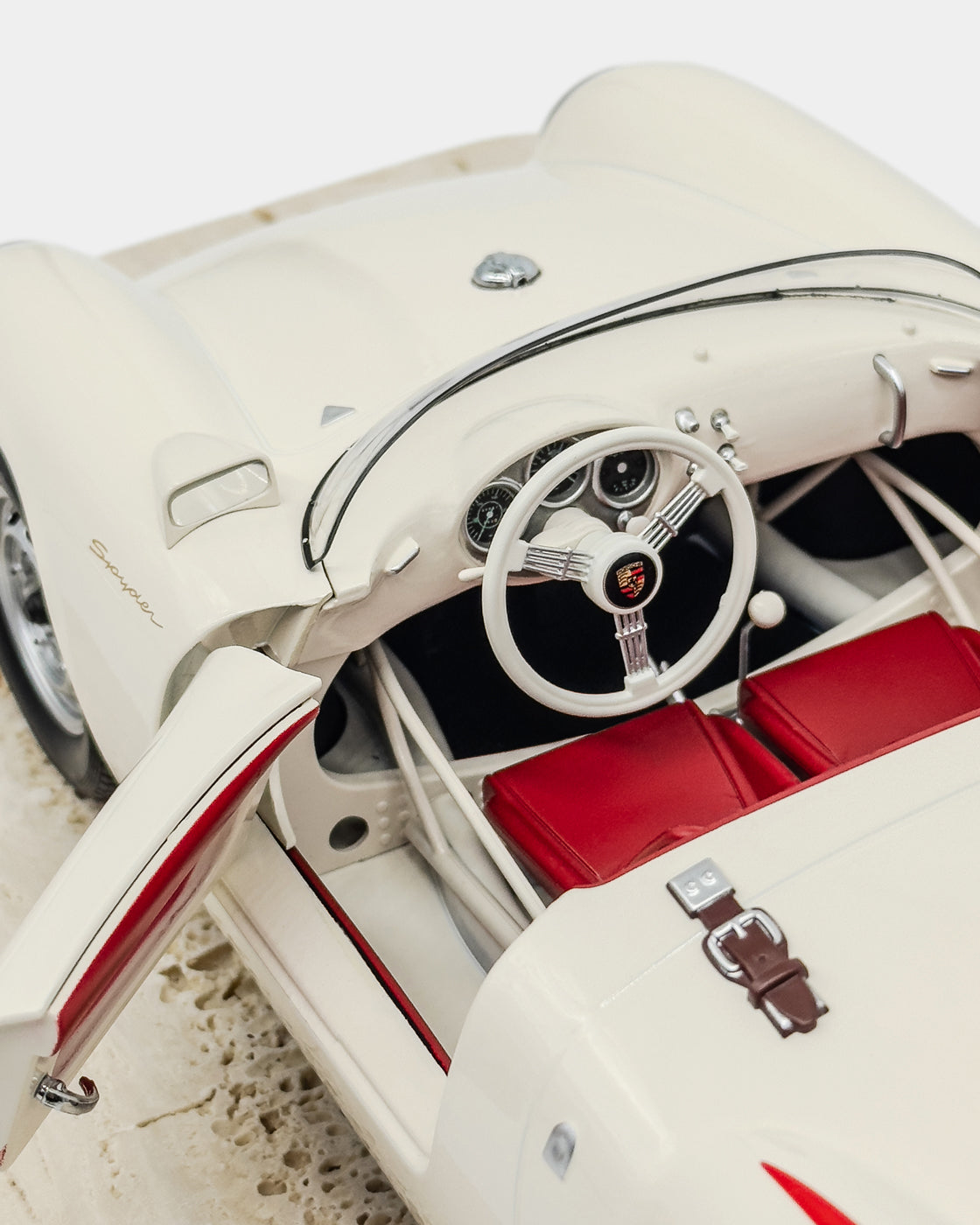 Macheta Porsche 550A Spyder alb