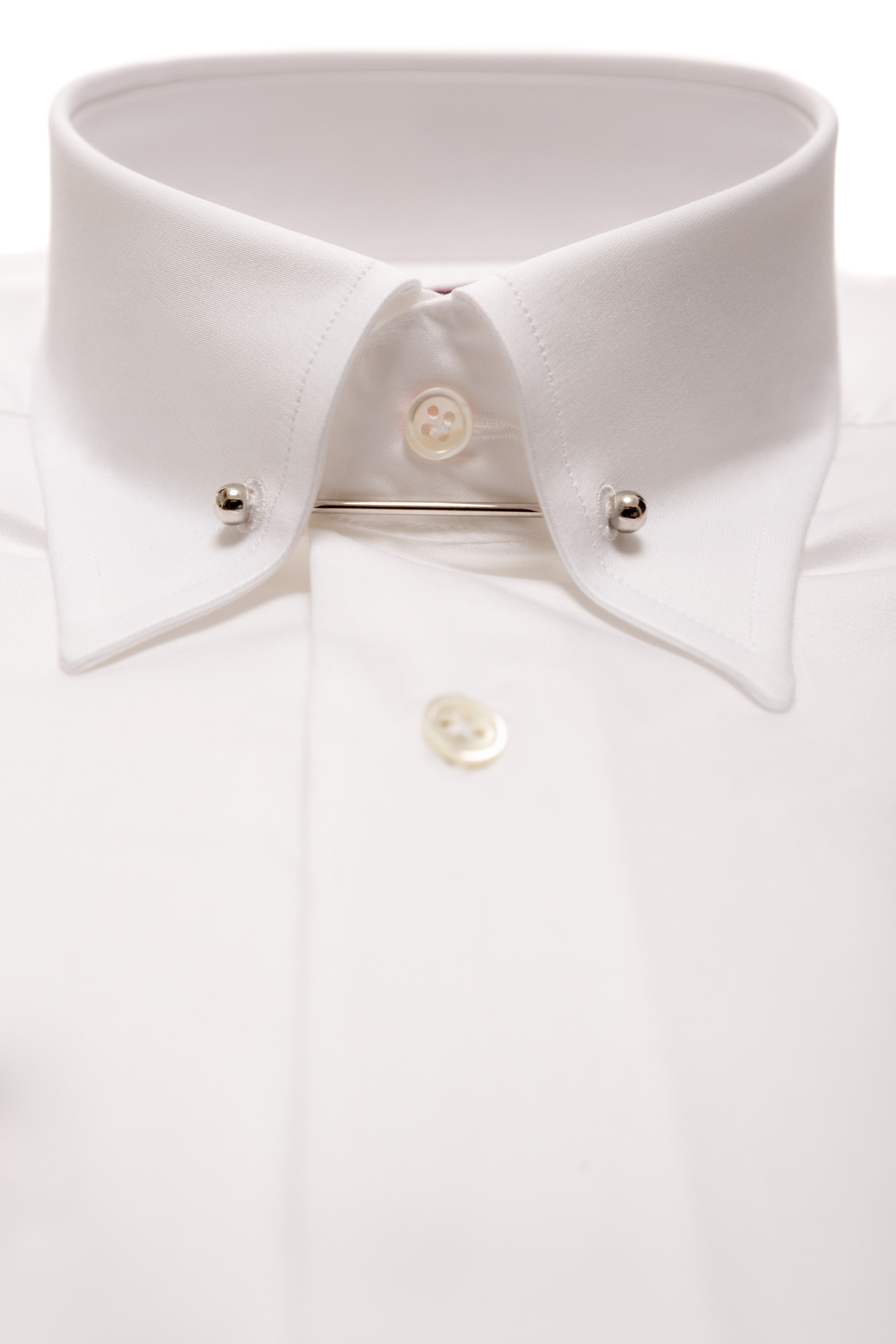 Camicia bianca con colletto a spillo