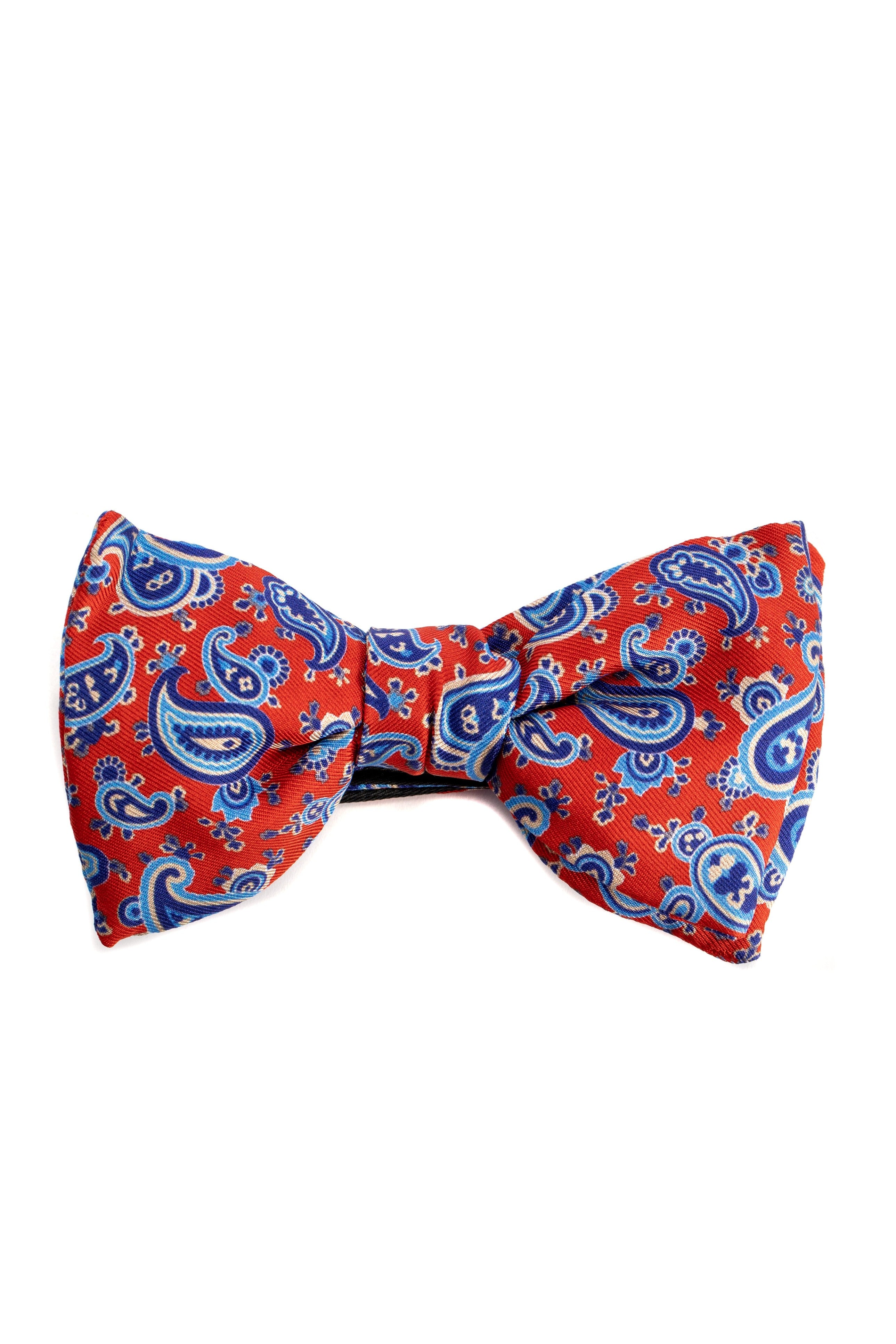 Papillon rosso con motivo Paisley blu