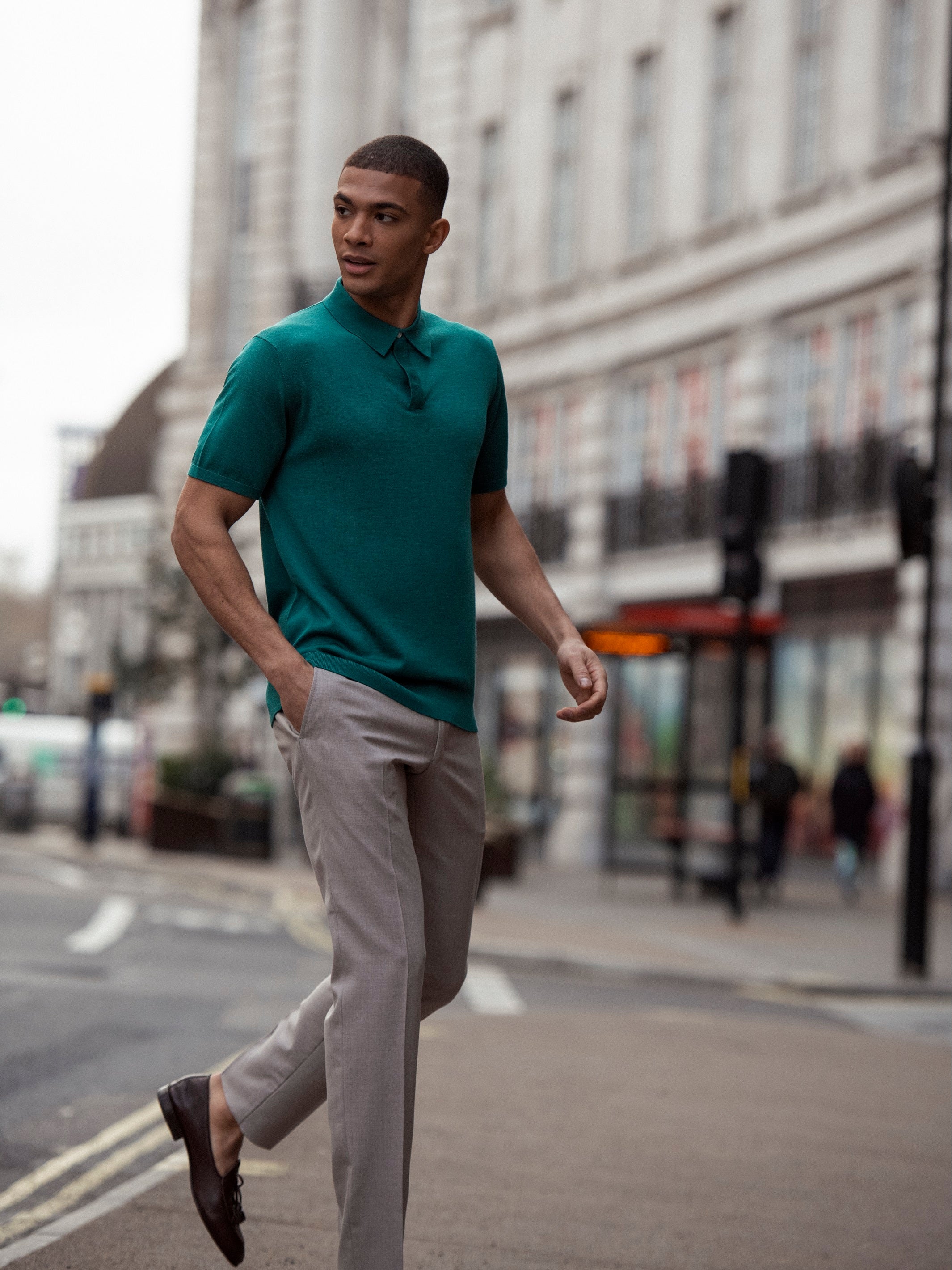 Green polo shirt made of natural silk and merino wool