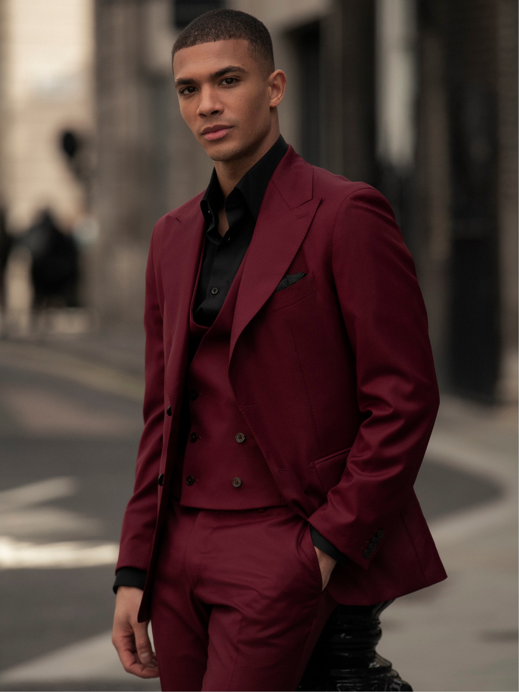 Three-piece burgundy suit, tailored fit