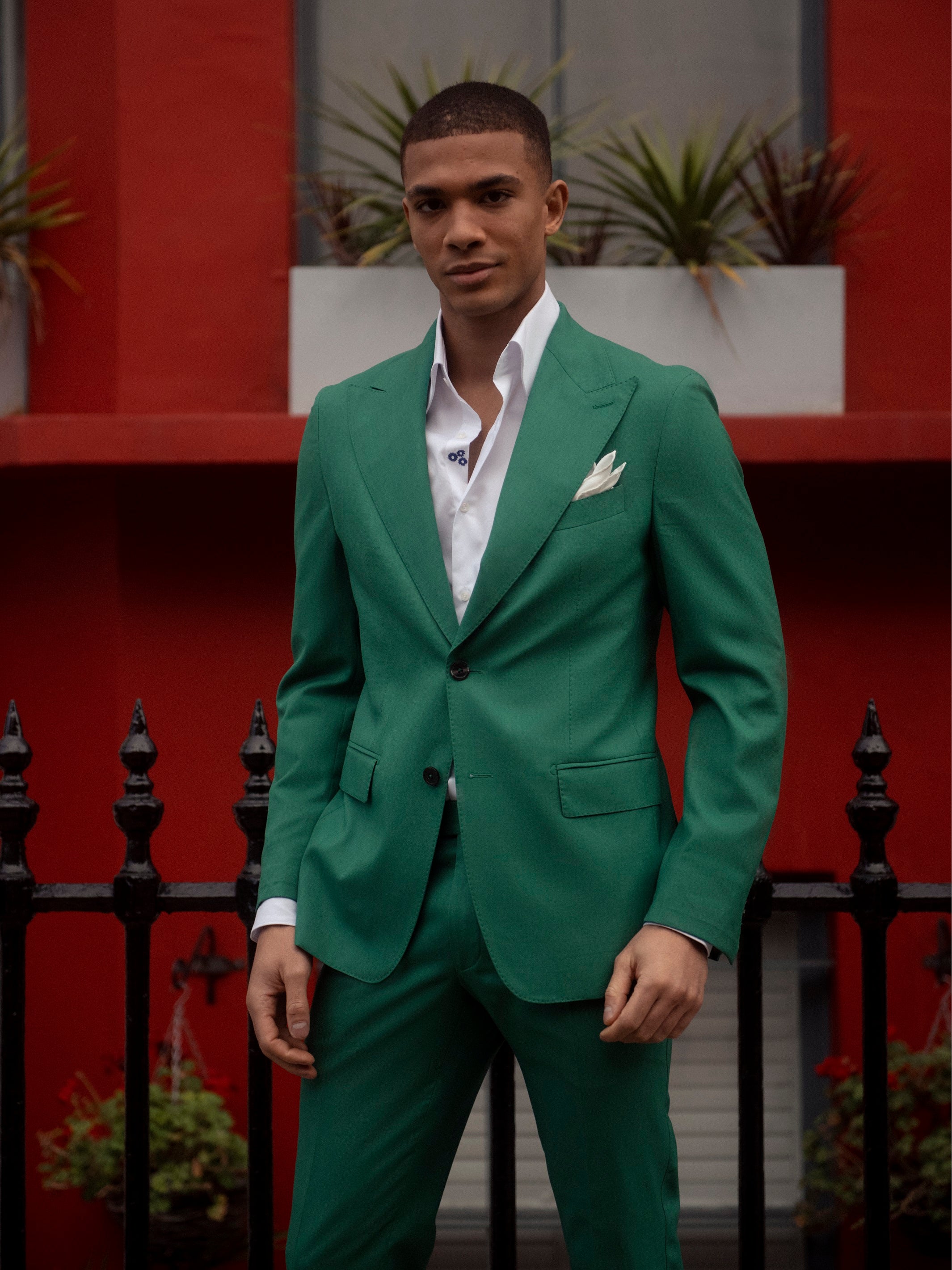 Green two-piece suit, tailored fit