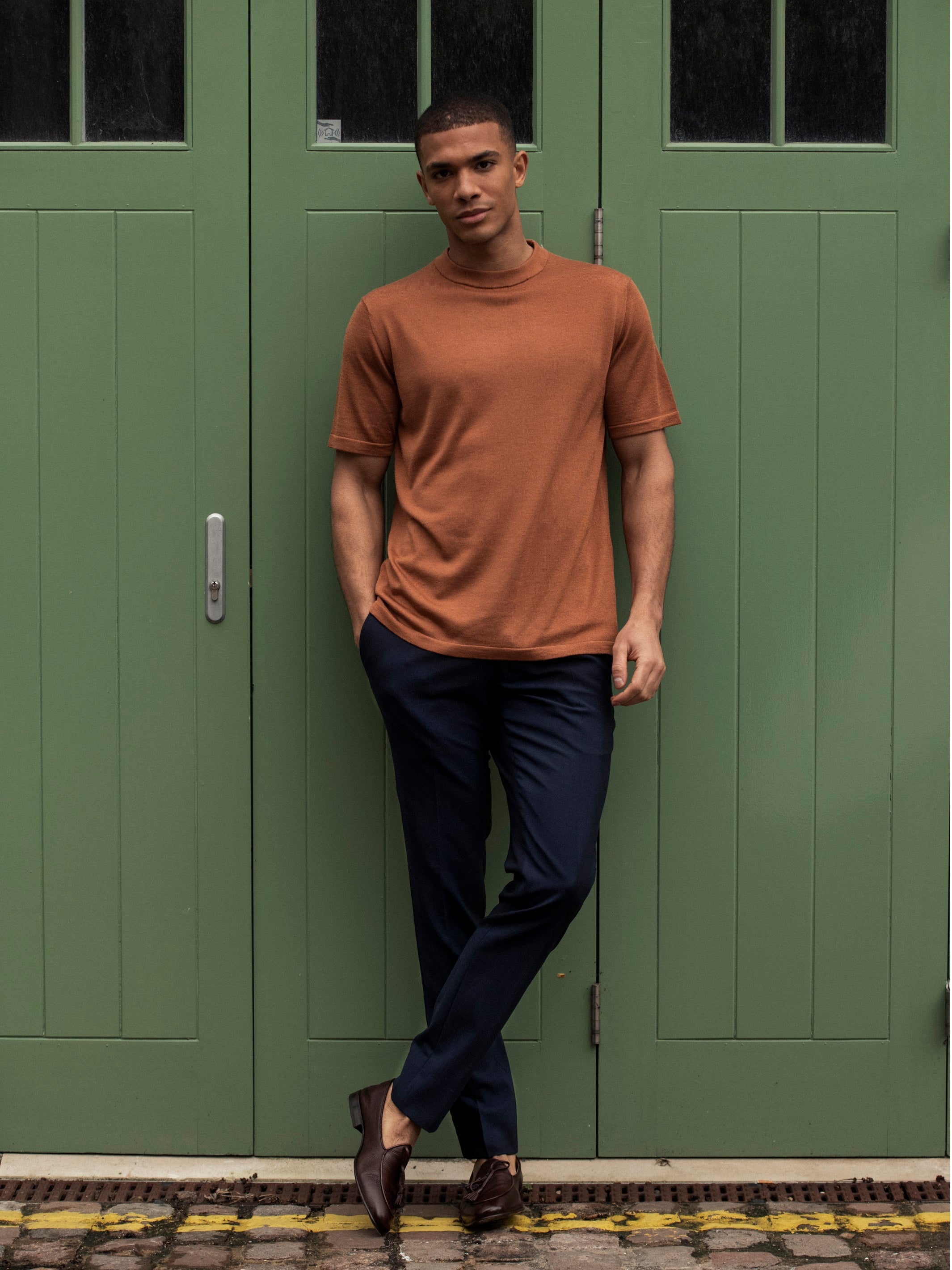 Camel t-shirt made of natural silk and merino wool