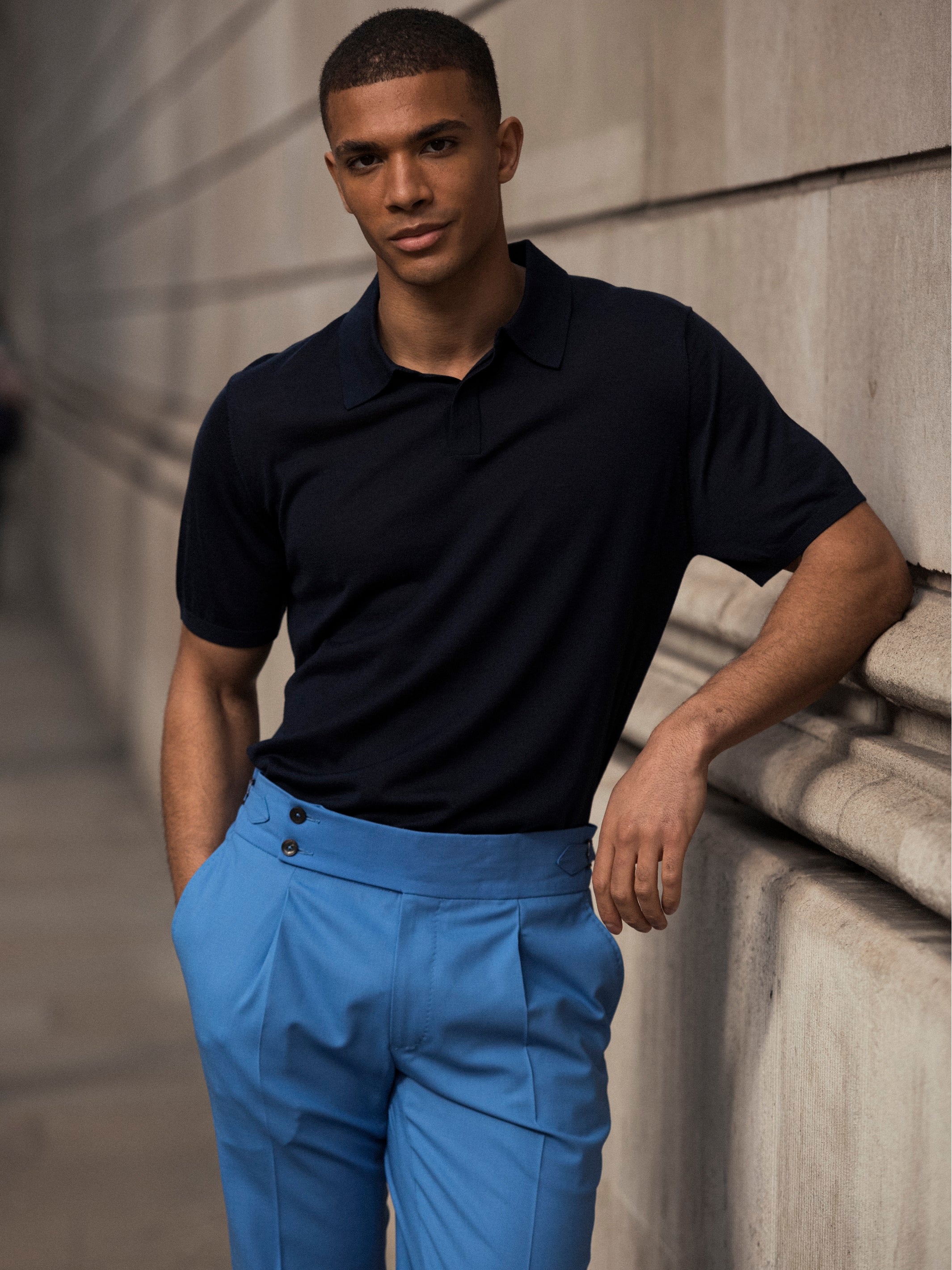 Navy polo shirt made of natural silk and merino wool