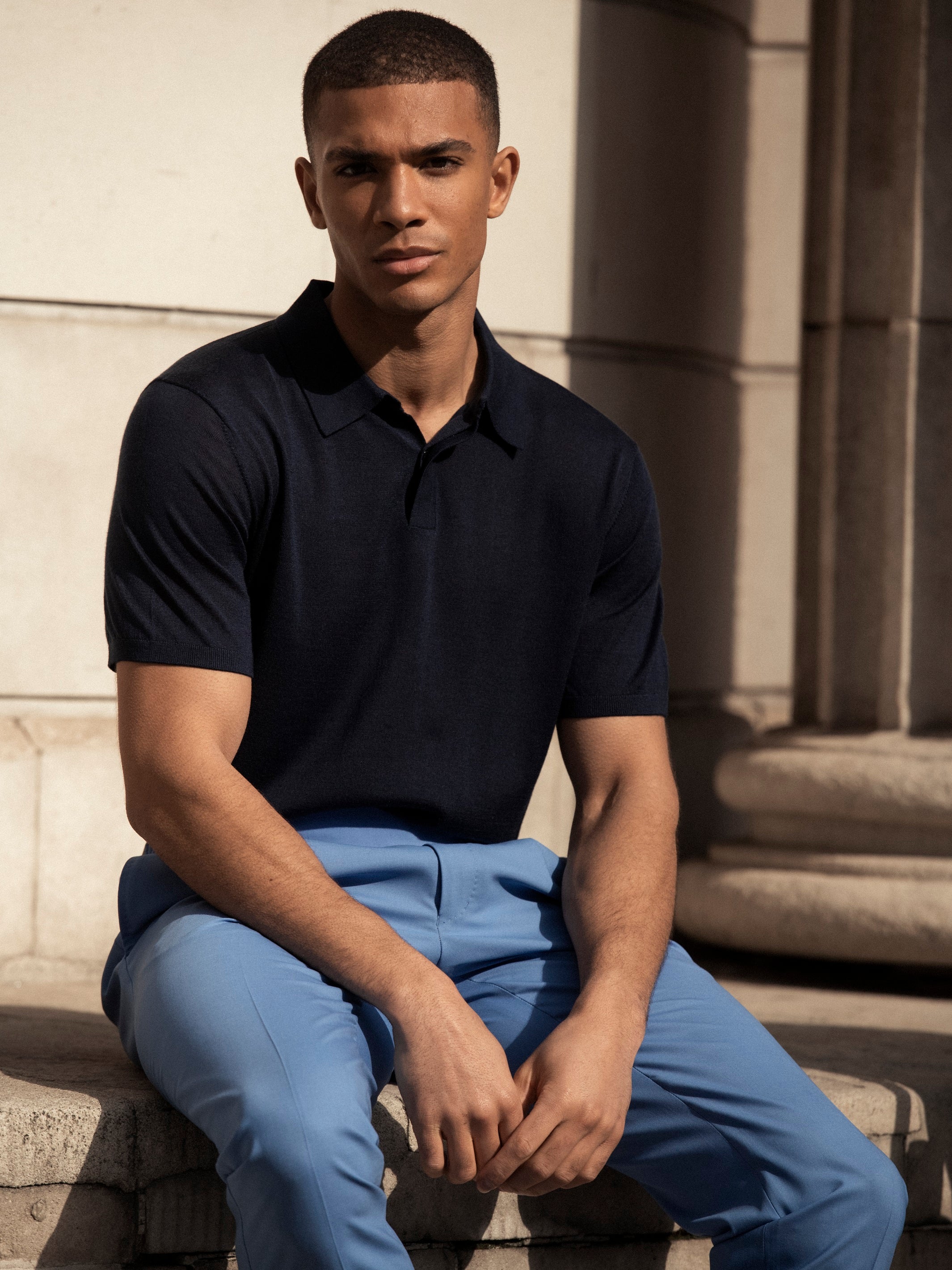 Navy polo shirt made of natural silk and merino wool