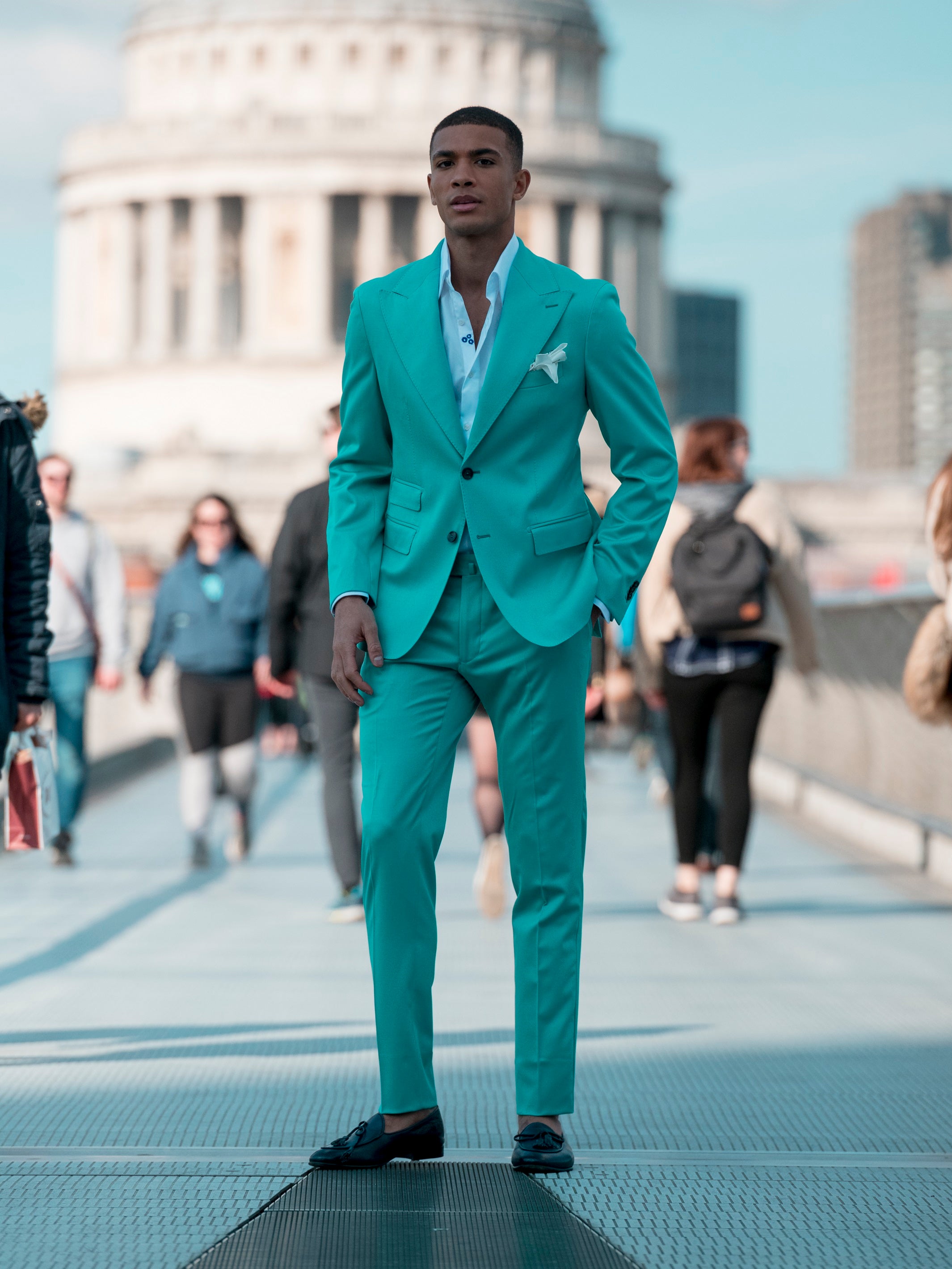 Two-piece turquoise suit, tailored fit