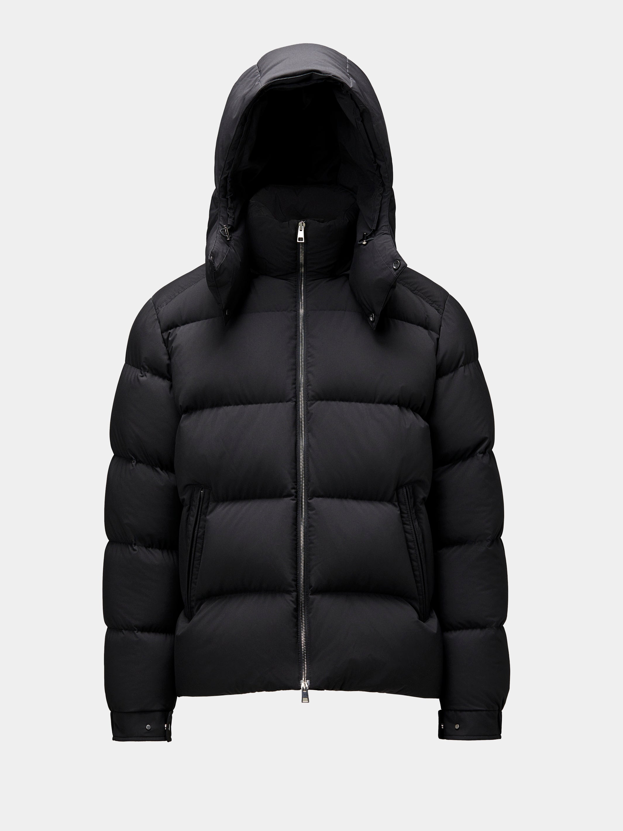 Short black down jacket