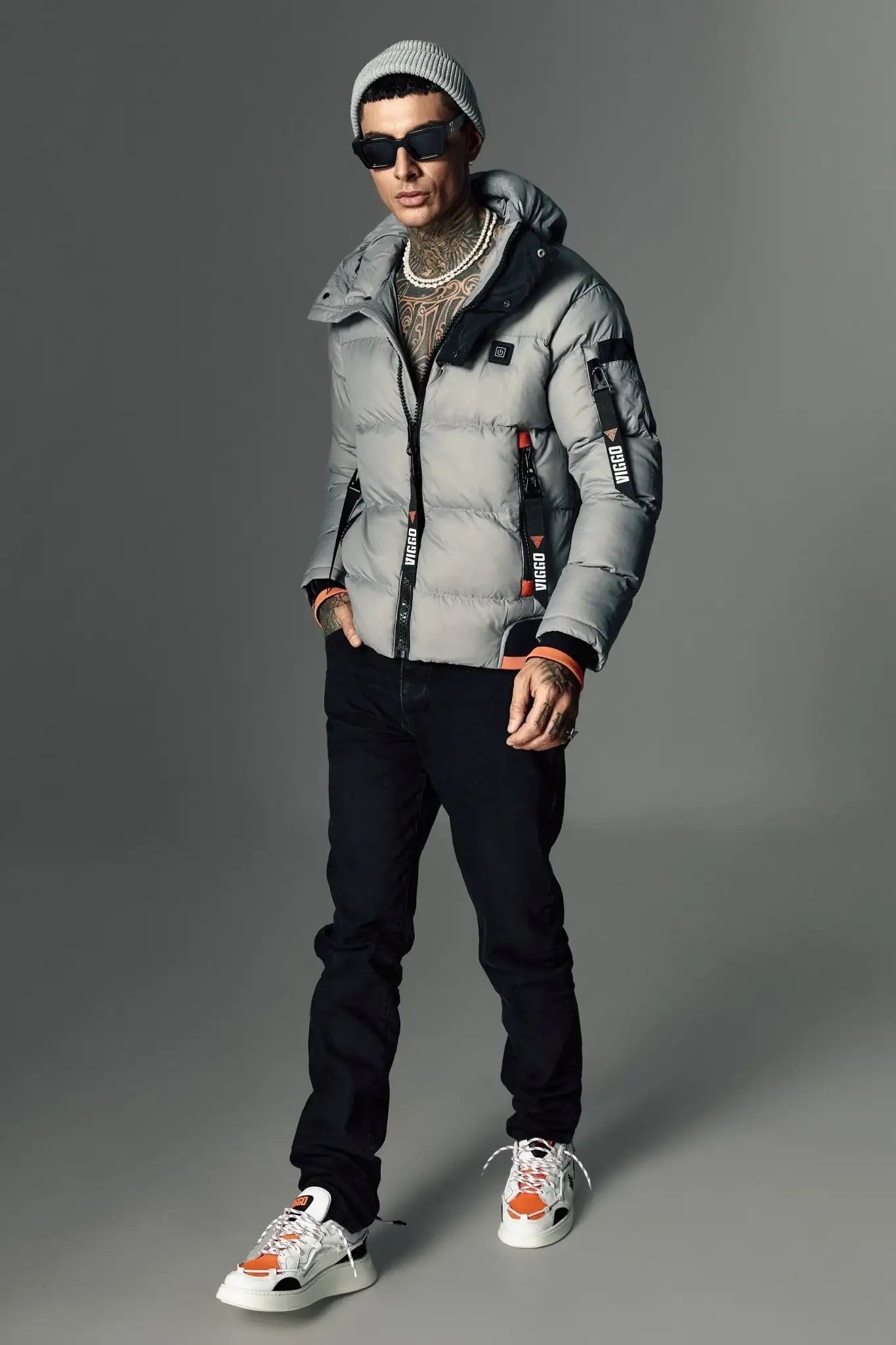 Geaca gri cu incalzire si accesorii detasabile