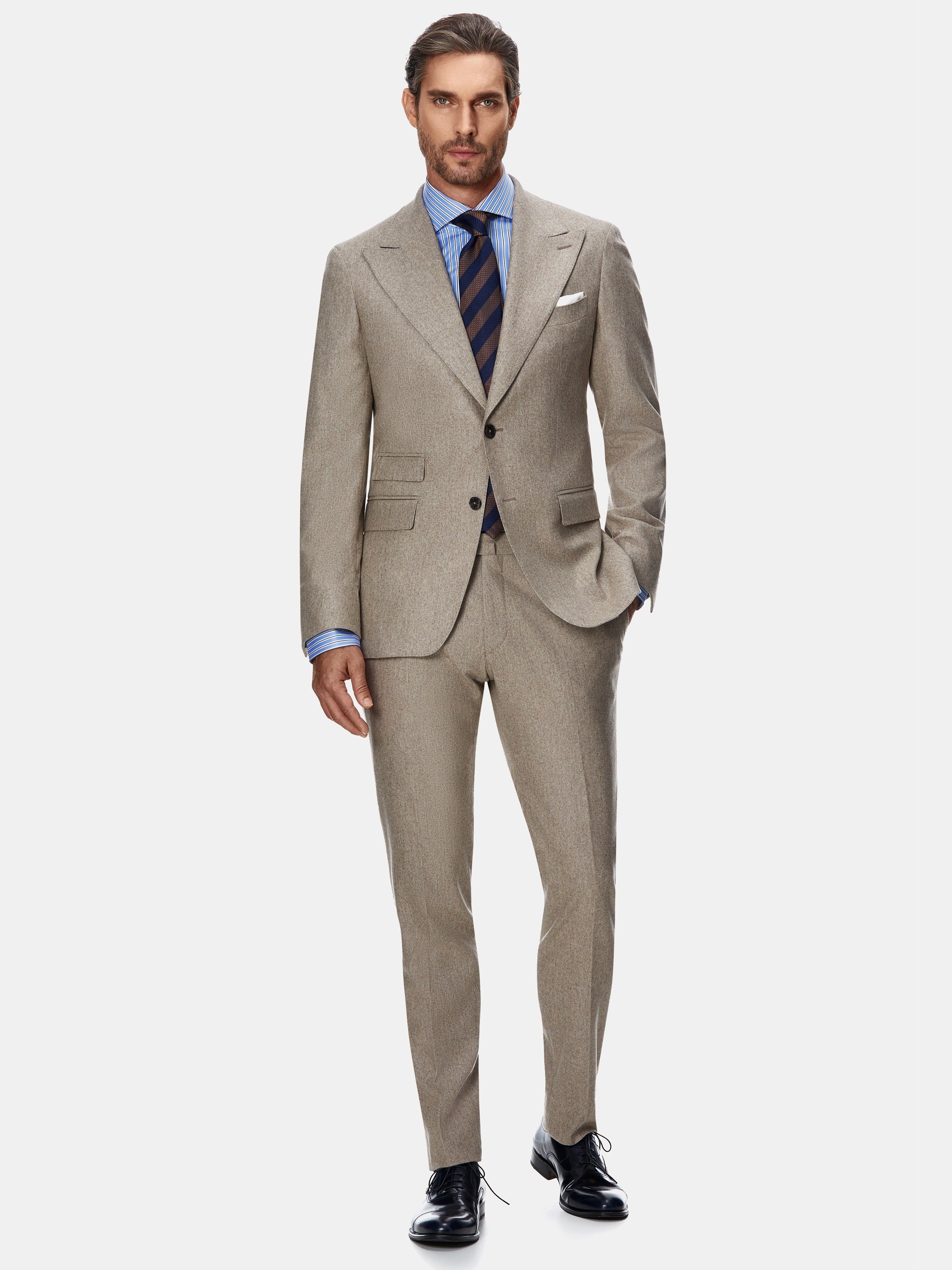 Two-piece suit in beige flannel, textured