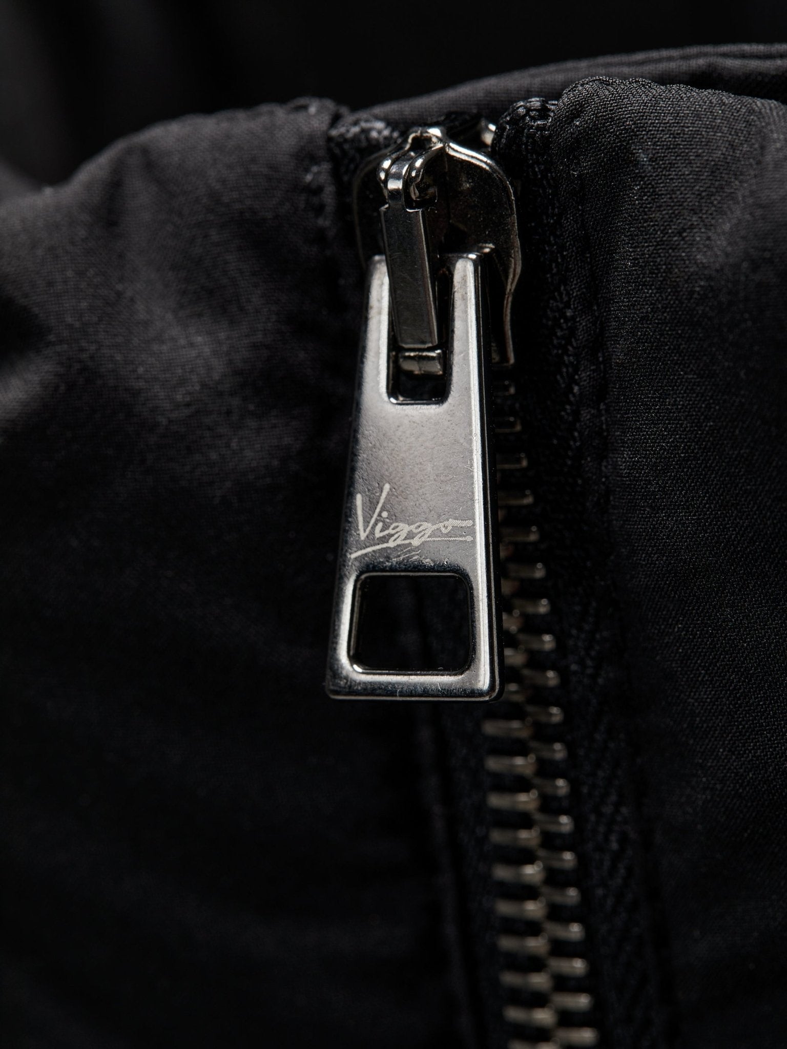 Geaca scurta neagra din puf - Viggo