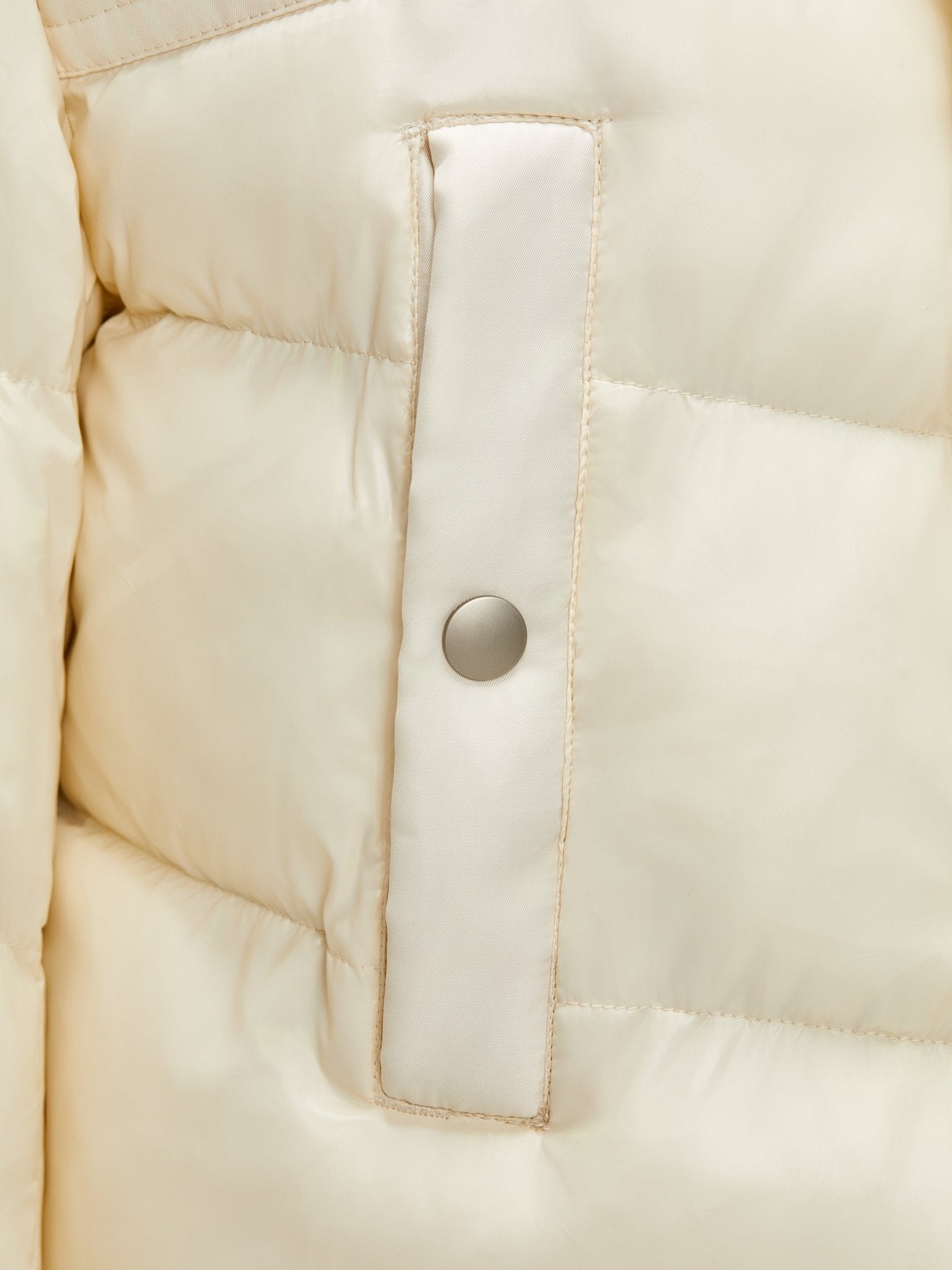 Geaca alba lunga, cu incalzire - Viggo