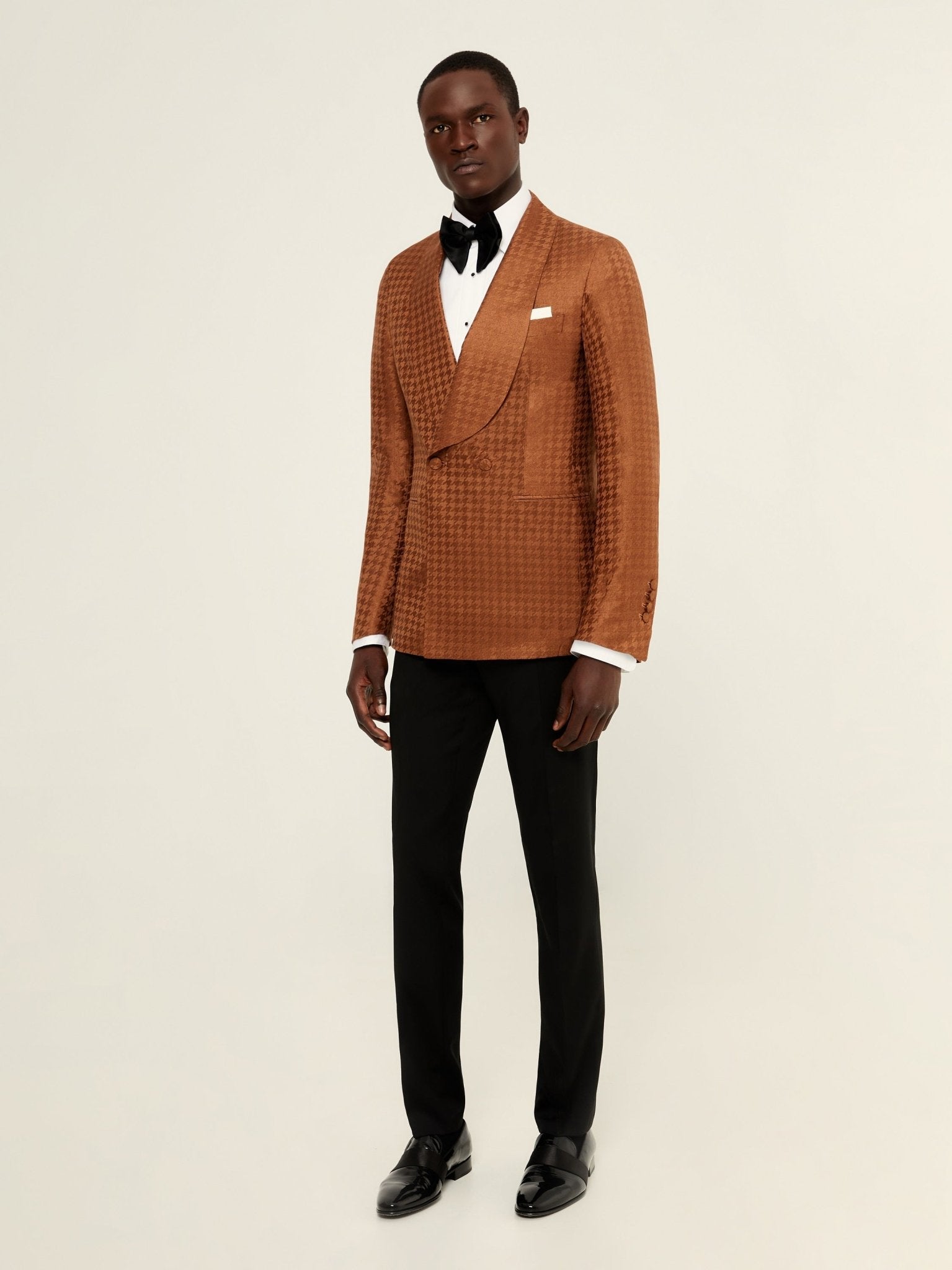 Sacou smoking casmir si matase, tesatura Piacenza, maro - Viggo