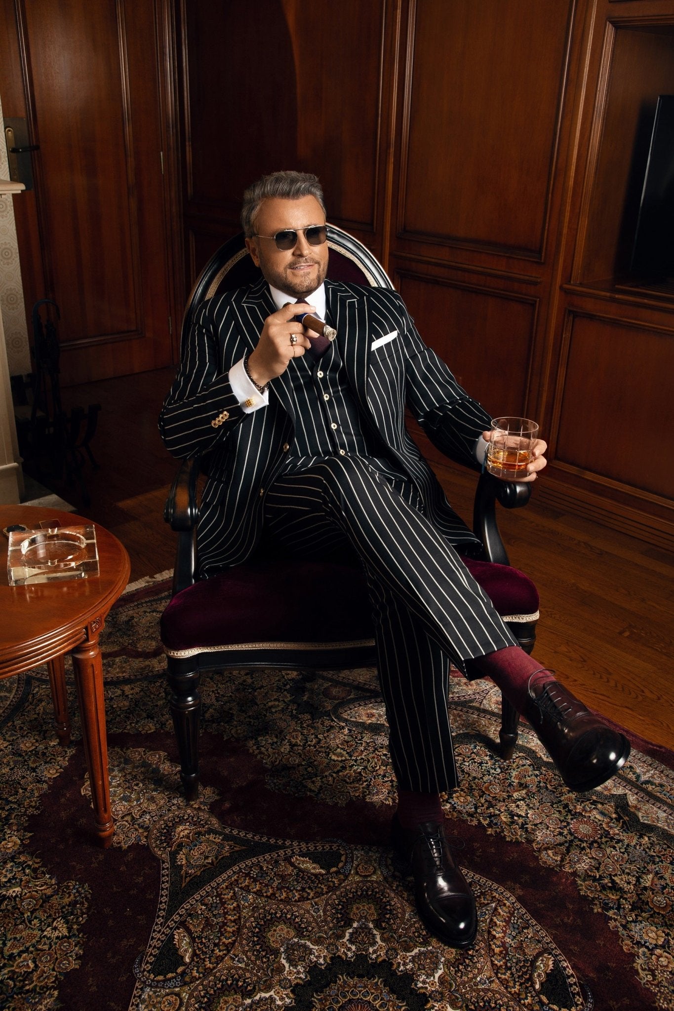 Costum trei piese negru cu dungi, slim fit - Viggo